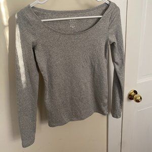 XS GAP long sleeve shirt